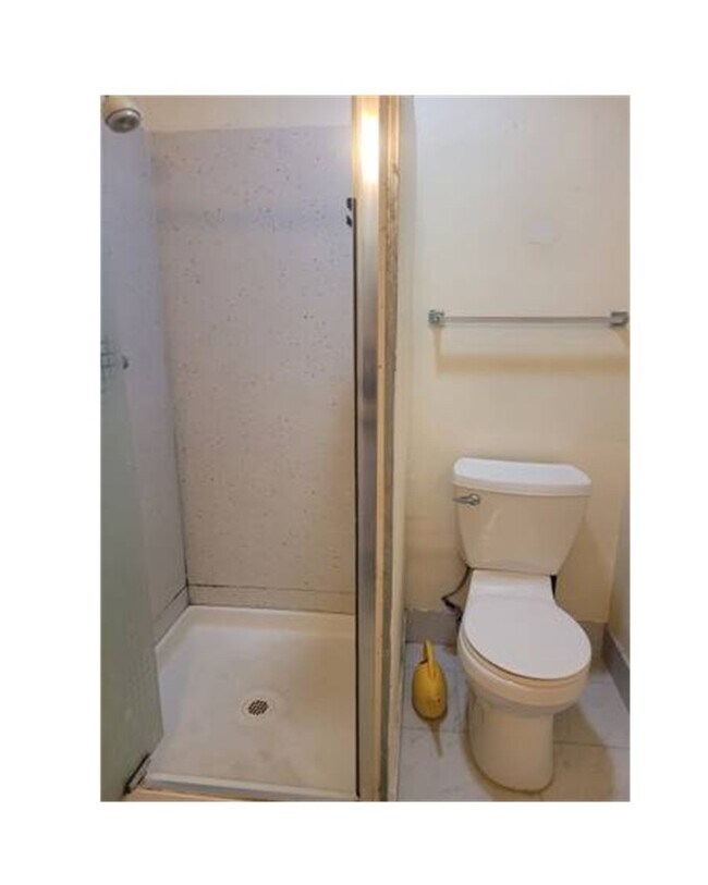 Foto del edificio - 331 Curie Dr