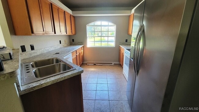 Building Photo - 1319 W Anson Pl