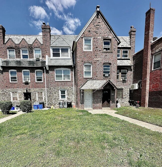 Foto del edificio - 6642 Frankford Ave