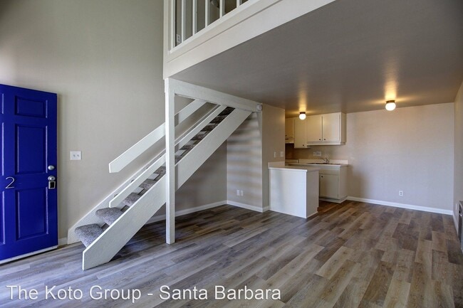 Building Photo - 535 E Arrellaga St