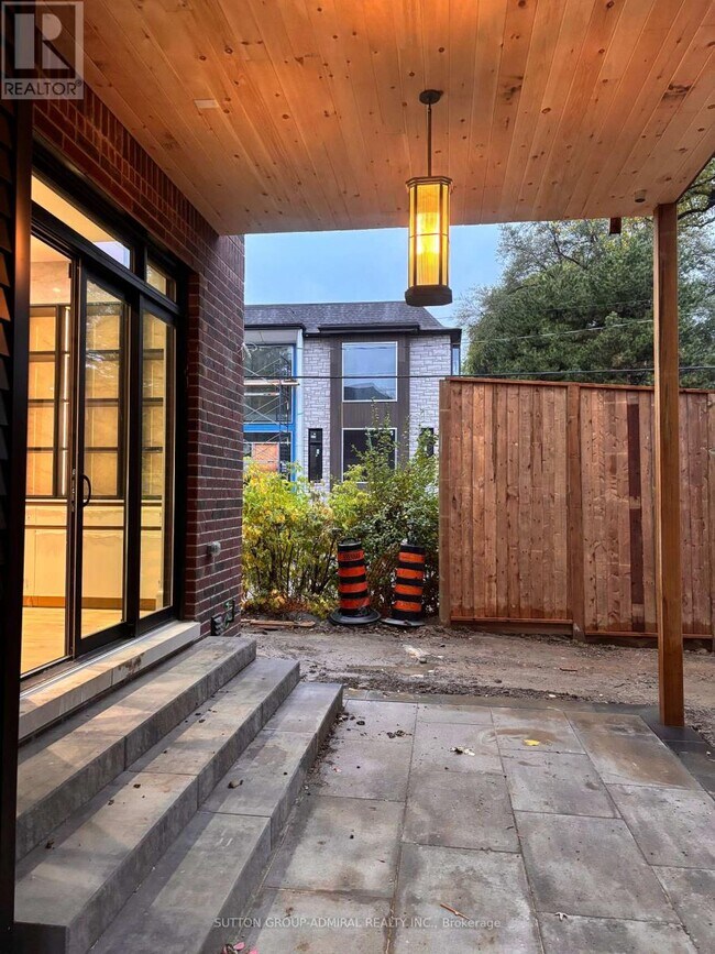 Building Photo - 78 Burncrest Dr