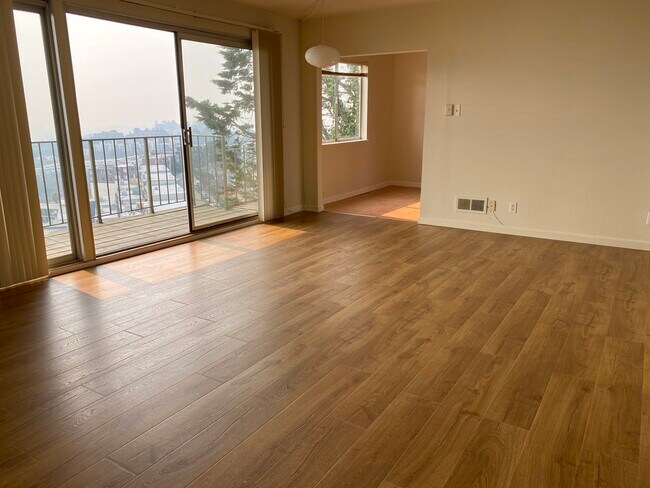 Building Photo - 60 Crestline Dr