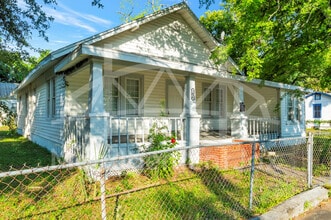 Building Photo - 2056 Moncrief Rd