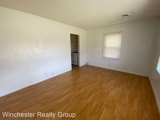 Building Photo - 2 br, 1 bath House - 10227 Breckenridge Rd.