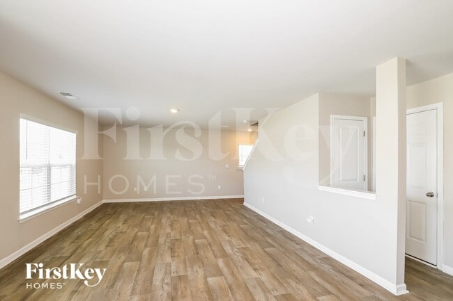 Foto del edificio - 6849 Keeneland Dr