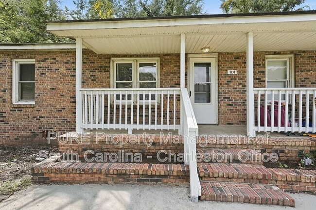 Photo - 1831 Dayton Street Apartment