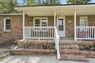 Building Photo - 1831 Dayton St