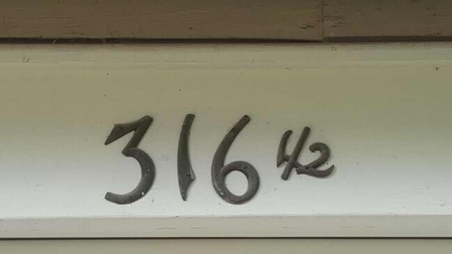 Foto del edificio - 316 1/2 E 7th Street Unit