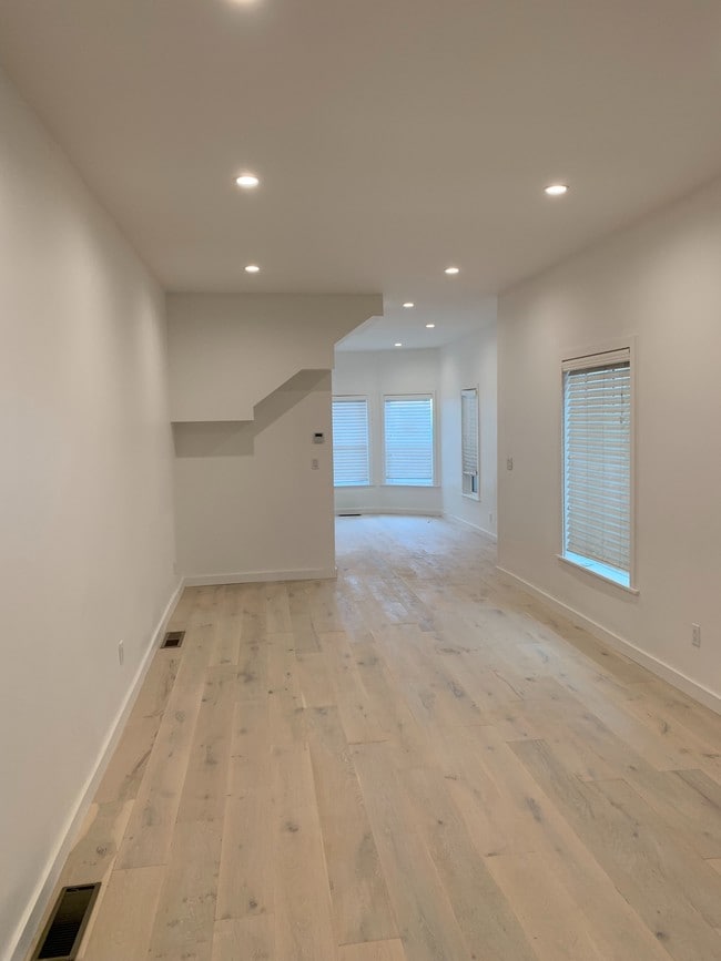 Entertainment Space - 42 Navy St