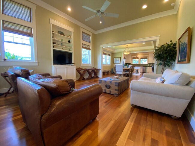 Foto del edificio - For Rent: Gorgeous 3 Bed, 2 Bath Custom Home & Large Lanai