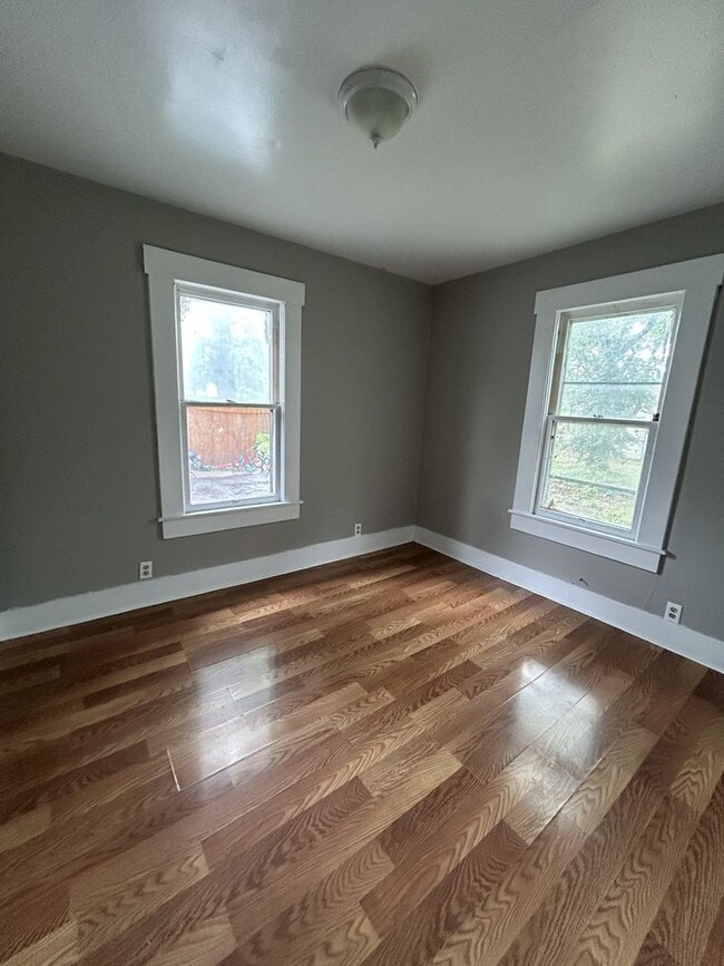 Building Photo - COMING SOON! Completely Remodeled 3 BR / 1 BA Single Family Home w/Huge Back Yard