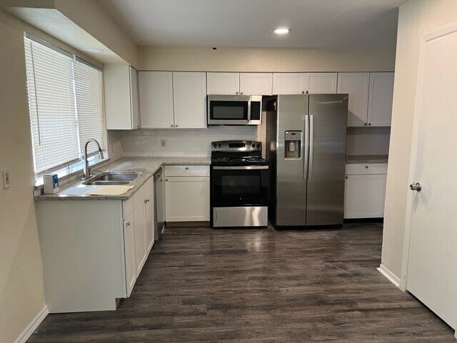 Foto del edificio - 15834 Fox Springs Dr