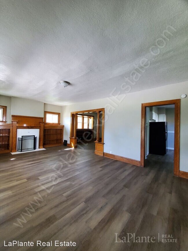 Building Photo - 4 br, 1.5 bath House - 2001 Lagrange St.