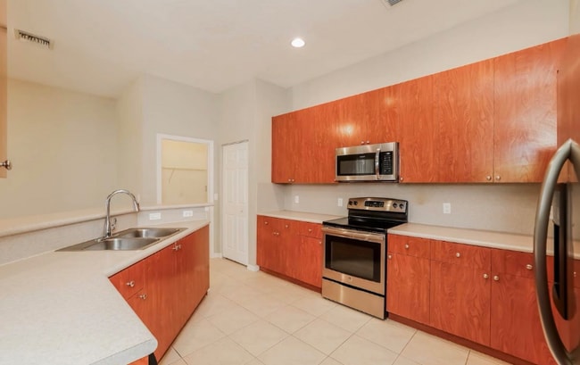 Foto del edificio - 8739 S San Andros