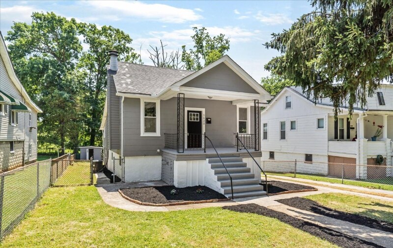 Foto principal - 5623 Wayne Ave