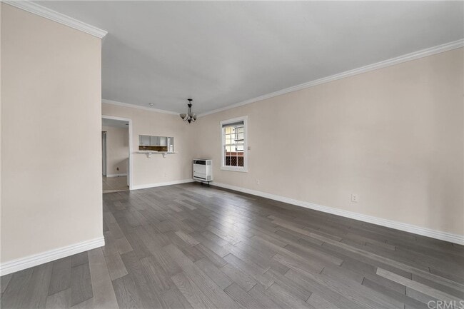 Building Photo - 3131 S Kerckhoff Ave