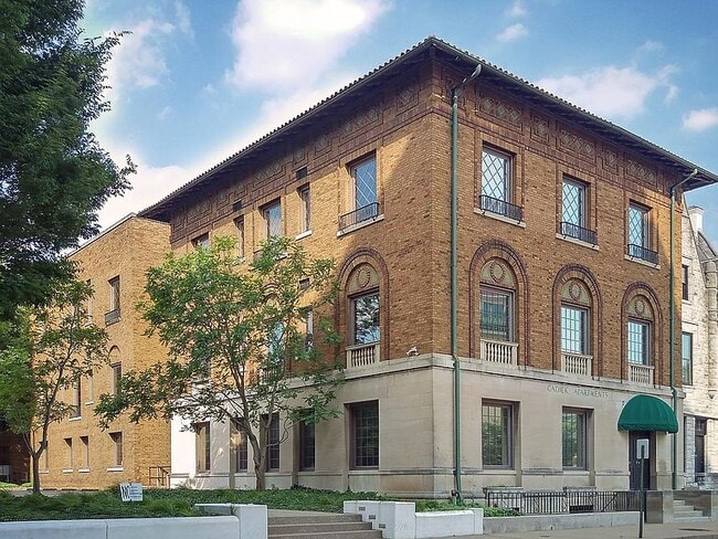 The Cadick - 118 SE 1st St