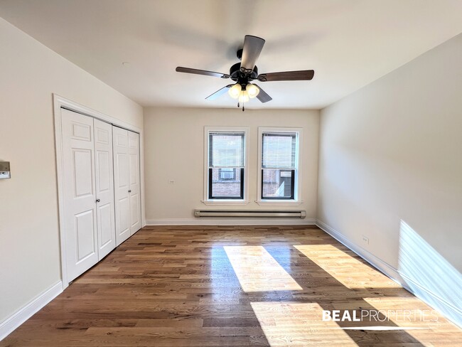 Photo - 817 W Cornelia Ave Apartment
