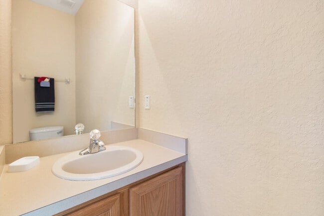 Building Photo - 2705 Roadster Ln