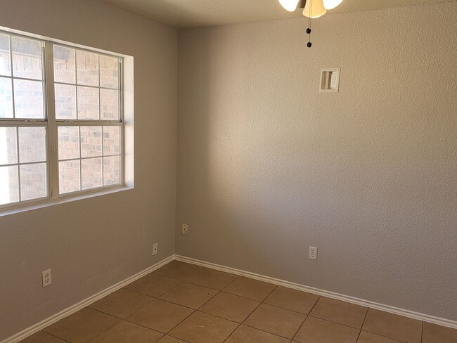 Building Photo - 4508 Greyhound Dr