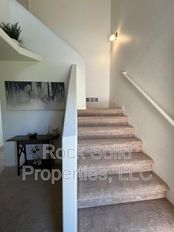 Foto del edificio - 6608 Horse Soldier Rd