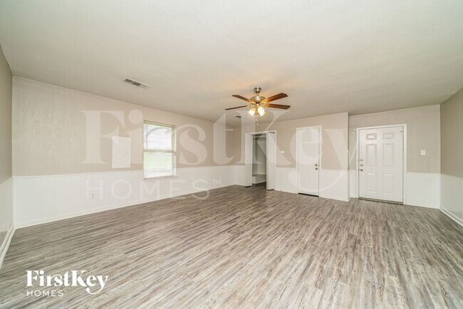 Foto del edificio - 204 East Lanett Drive