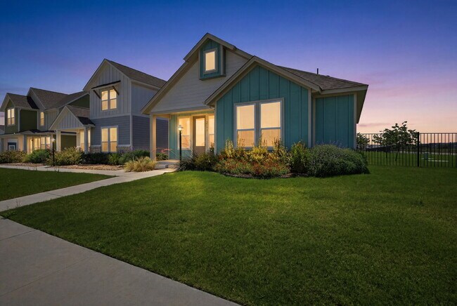 Building Photo - Townhome With Fenced Yard, Neighborhood Pickleball Court, Dog Park, Yard Maintenance Paid