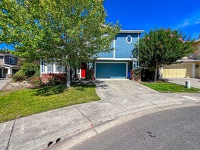 Building Photo - 2160 Ranch Ct