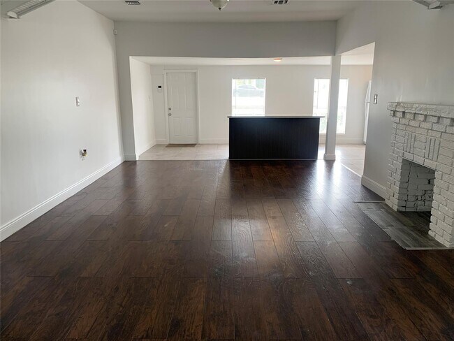 Foto del edificio - 2212 Division Ave