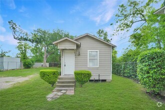Building Photo - 7402 Wileyvale Rd