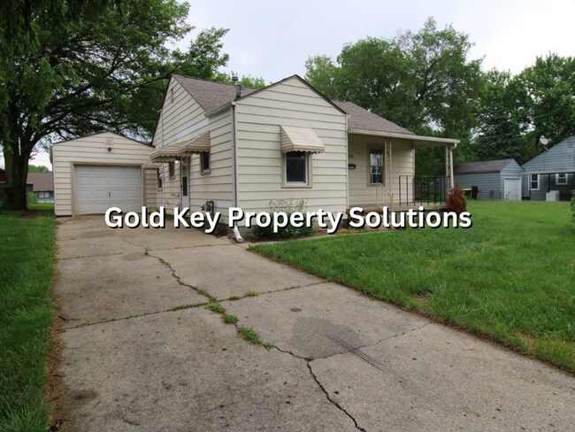 Building Photo - Cute 2 BR 1 BA Meadowbrook House with Cent...