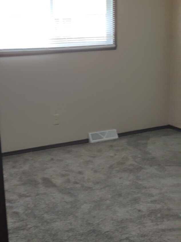 Foto del edificio - 5760 W Betty Ln