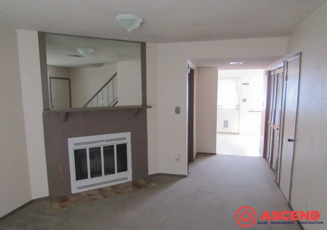 Foto del edificio - Dazzling Apartment Located Near Coffee Rd!