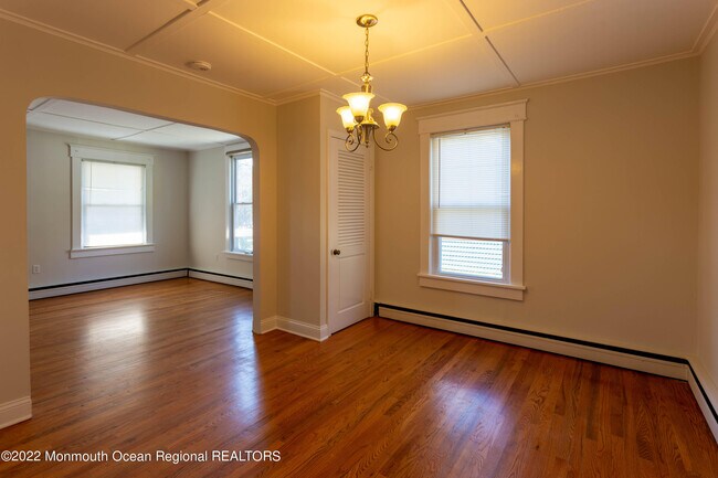 Building Photo - 50 Applegate St