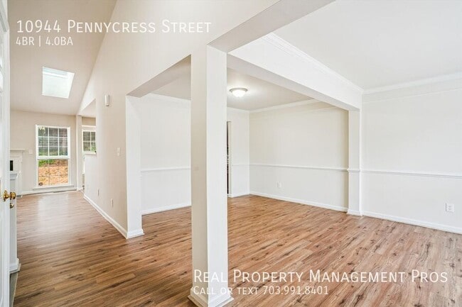 Building Photo - 10944 Pennycress St