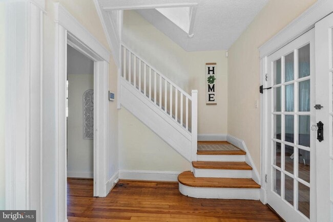 Building Photo - 3401 White Ave