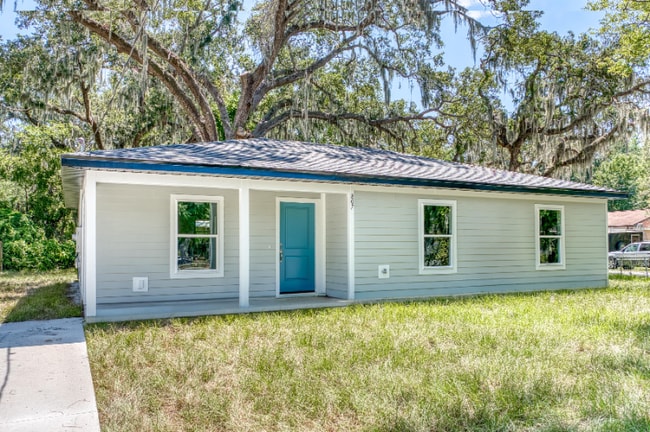 Building Photo - 815 Tomoka Rd