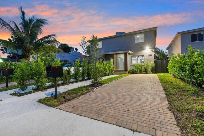 Building Photo - 6822 NW 4th Ave
