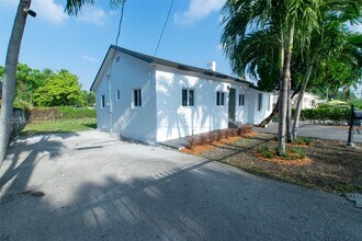 Building Photo - 2324 NW 14th Ave