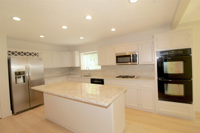 Building Photo - 1519 S Medio River Cir