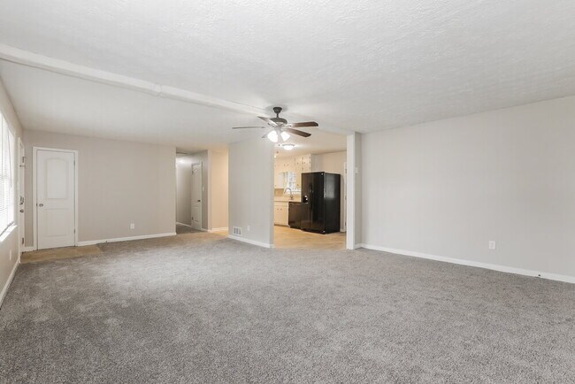 Foto del edificio - 583 Lakeridge Cir SE
