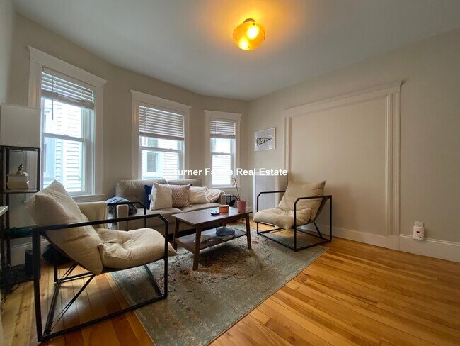 Building Photo - 6 Westminster Ave