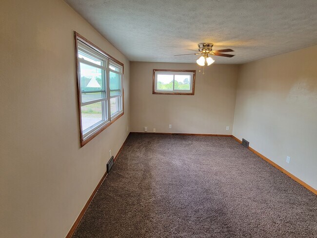 Living Room - 125 29th St NE
