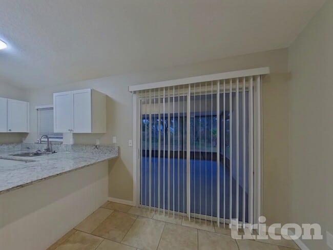 Building Photo - 744 Tranquility St