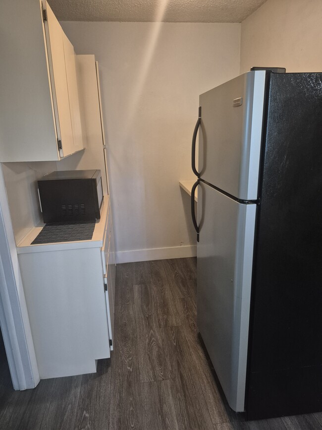 Foto del edificio - 791 E 43rd St