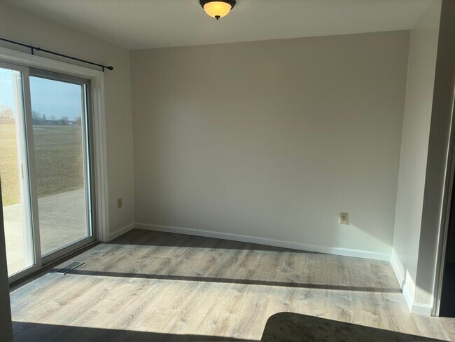 Foto del edificio - 618 Cricket Ln