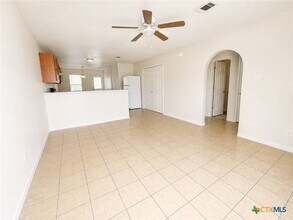 Building Photo - 1405 Dugger Cir