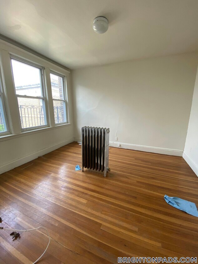 Foto principal - 1634 Commonwealth Ave