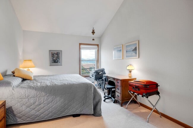 Building Photo - WINTER RENTAL-Buffalo Village-2 Bedroom Pl...