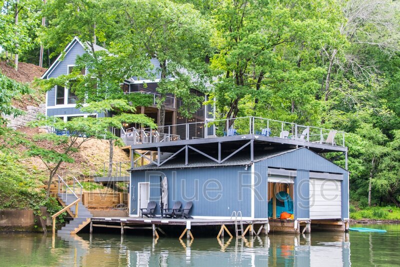 Foto principal - 159 Deerwood Dr